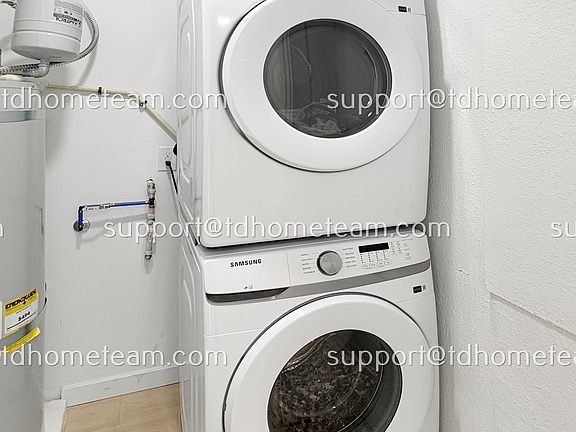 5th image of 9237 36th Ave S