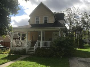 309 W Maple Ave, Libertyville, IL 60048