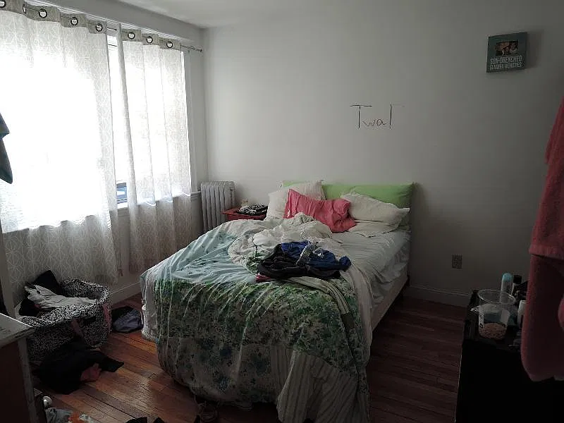 4 bed, 9999 sqft, $3,450 — Photo 4