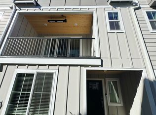 1322 194th St SE #G5, Bothell, WA 98012