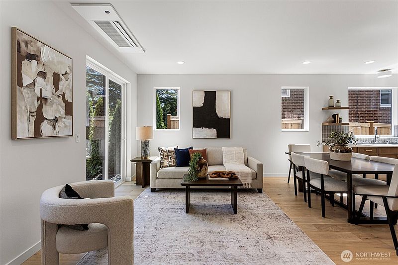 5th image of 8039 Wallingford Avenue N