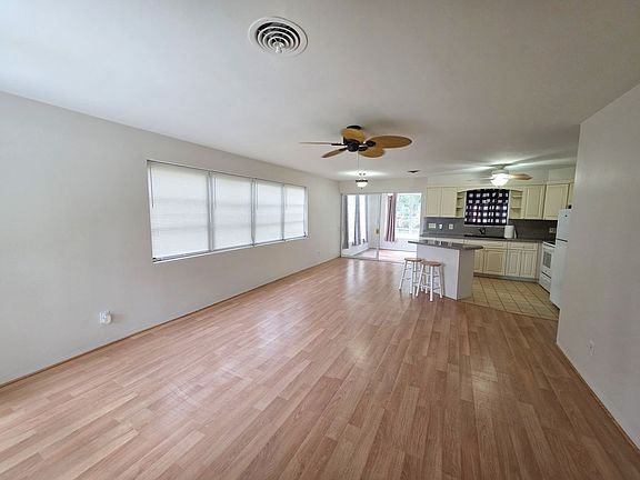 2nd image of 1715 41st Ave