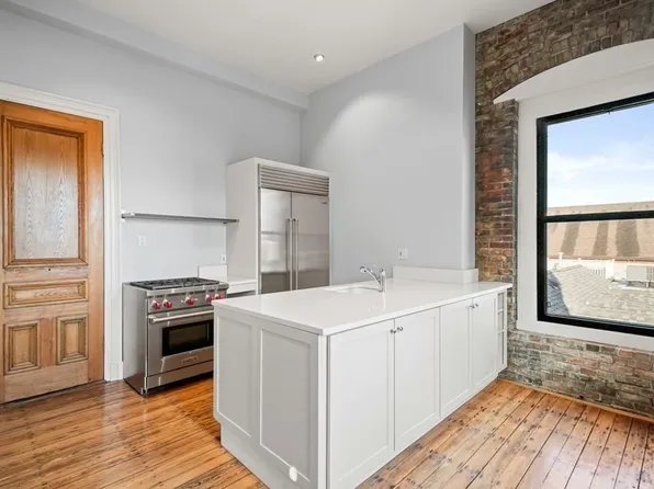 330 E St APT 5, Boston, MA 02127