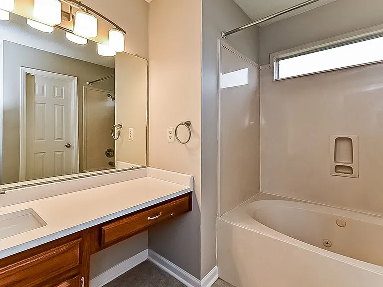 8419 Duval Ave — Photo 12