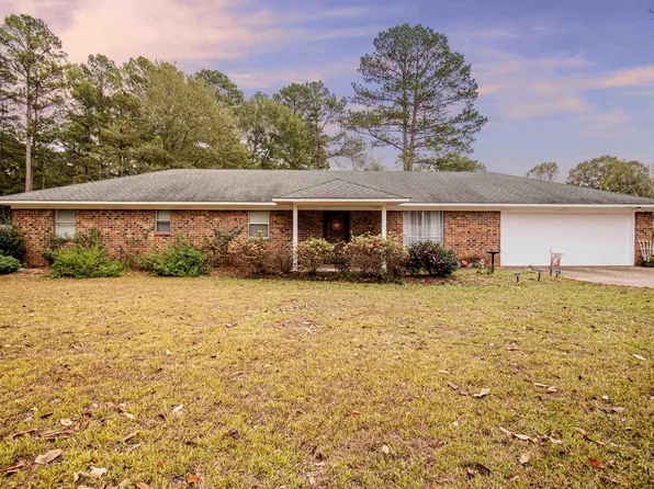 273 Lynn Dr, El Dorado, AR 71730