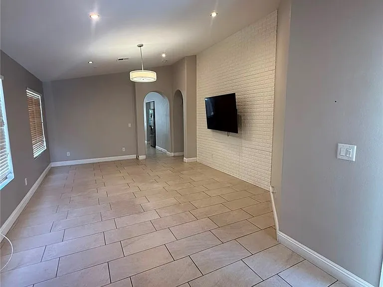 9594 Bighorn Ranch Ave — Photo 2
