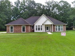 42470 Autumn Dr, Ponchatoula, LA 70454