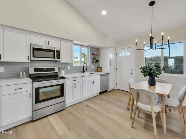 5747 N 67TH Drive, Glendale, AZ 85303