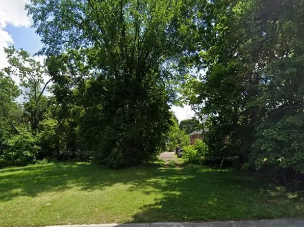 N Roselawn N Roselawn, Pontiac, MI 48342