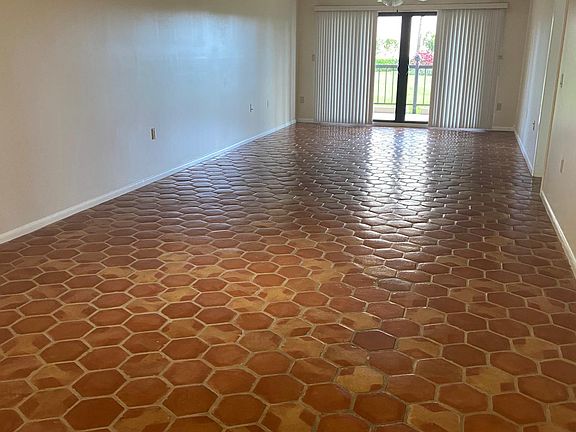 4th image of 401 Ocean Bluffs Blvd APT 102
