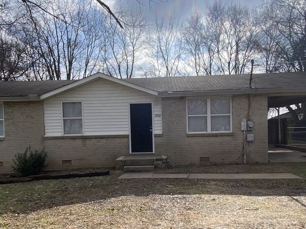 2002 S Rutherford Blvd