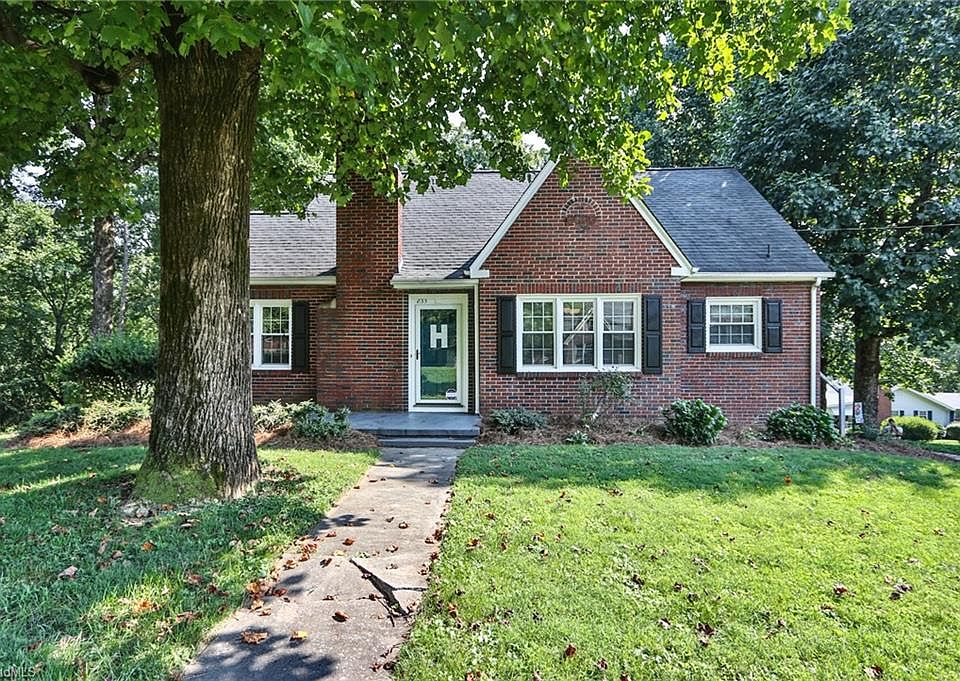 835 Elk Spur St, Elkin, NC 28621 Zillow