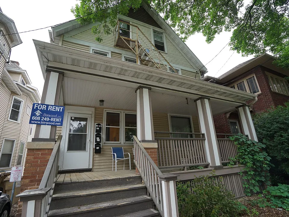 316 W Wilson St