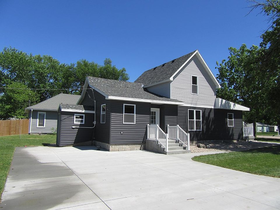 312 W 12th St, Wood River, NE 68883 Zillow