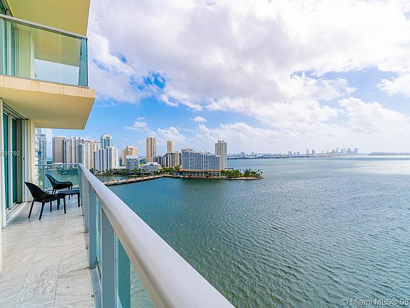 3rd image of 1155 Brickell Bay Dr APT 2010