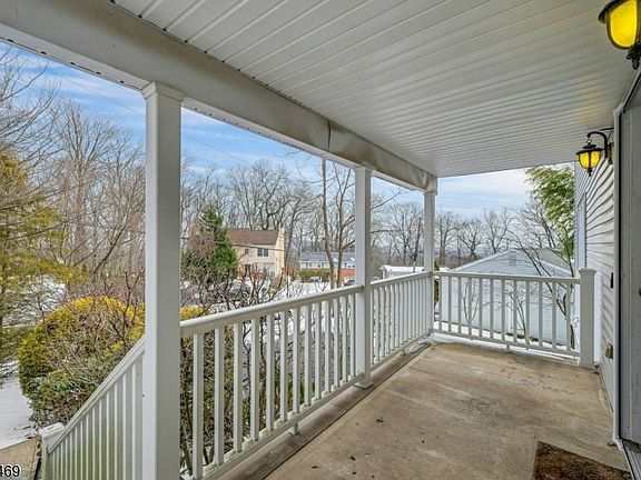 2nd image of 40 White Meadow Rd