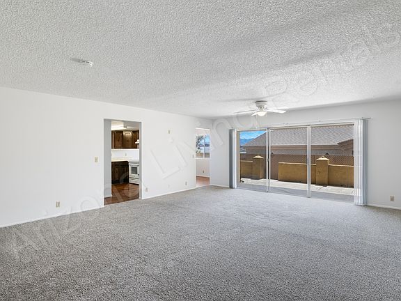3rd image of 3431 Truckee Dr