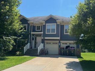 515 Progress Dr, Cottage Grove, WI 53527