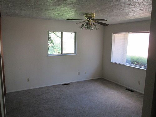 2nd image of 69 S Garland Ave