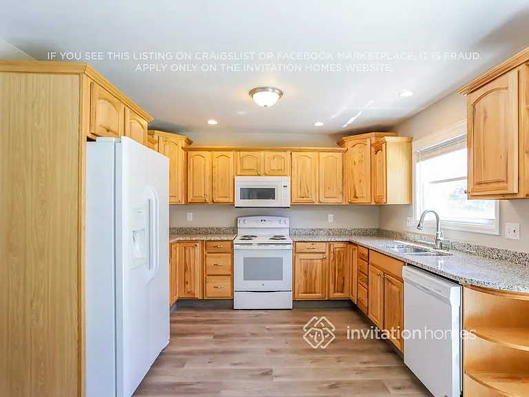 1456 S Zeno St — Photo 5