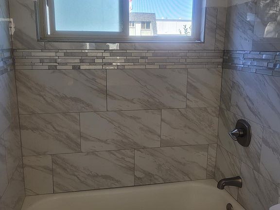 4th image of 1601 Jordan Dr #33