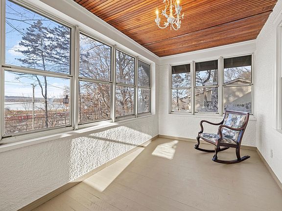 5th image of 700 Point Douglas Rd S