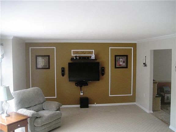 Open & bright Living Room