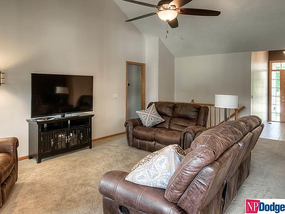 5th image of 2806 Leigh Ln