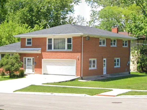 342 E Russell St, Barrington, IL 60010