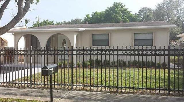 1st image of 1360 NE 154th St
