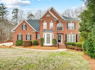 2804 Providence View Ln, Charlotte, NC 28270