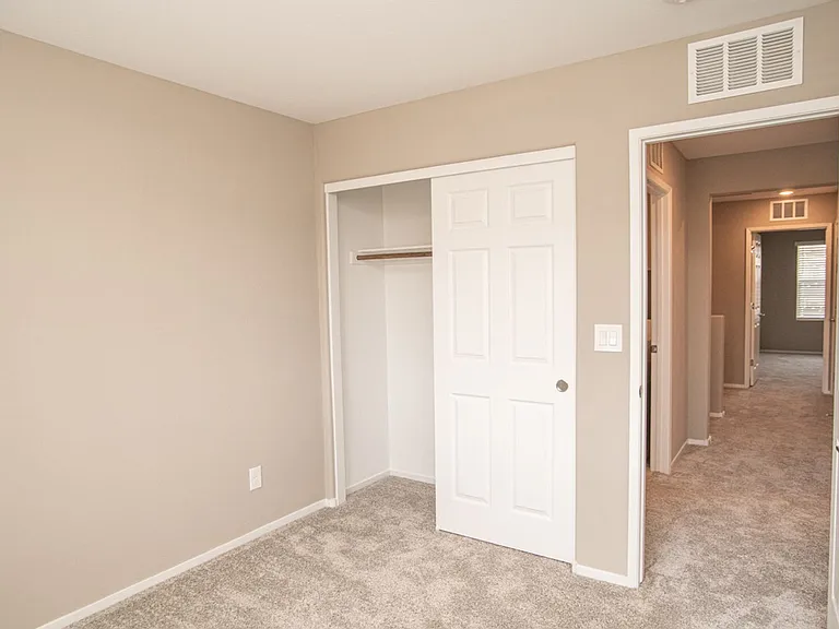 9 Alamere Falls Dr — Photo 26