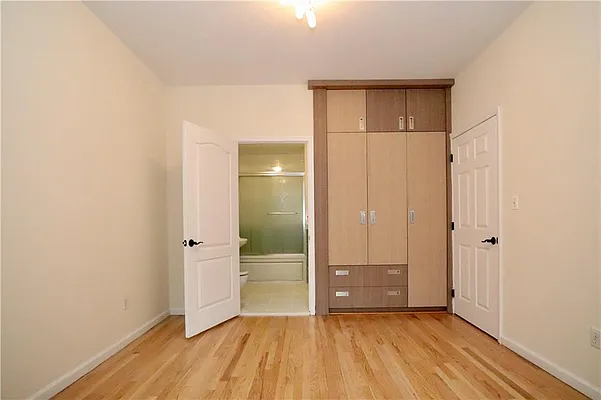 Sold by Remax Edge | media 8