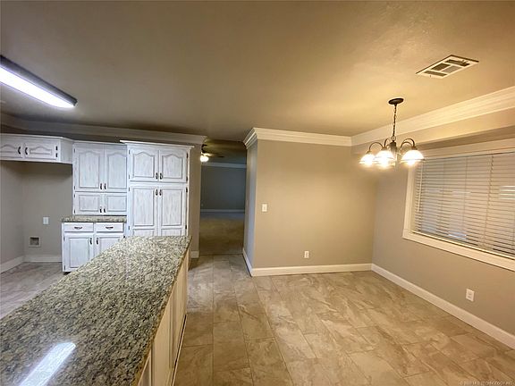 4th image of 1624 Brittin Ln