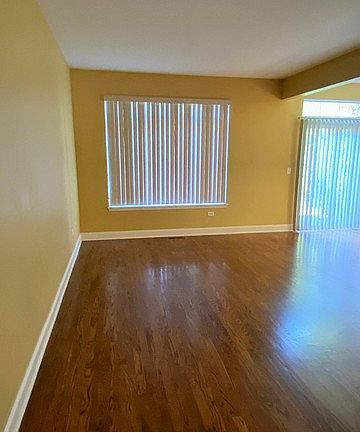 3rd image of 1634 Windward Ave #55