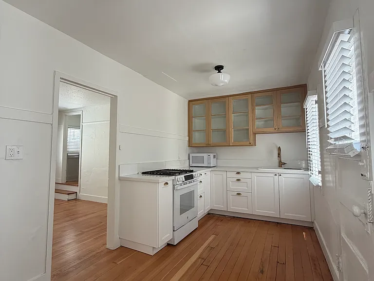 253 S Lemon St #10 — Photo 6