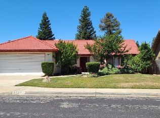 952 Holly Ave, Clovis, CA