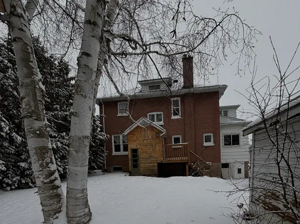 76 Toronto St, Barrie, ON L4N 1V2