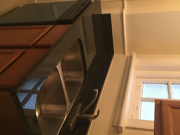 3rd image of 3107 Monument Ave #7