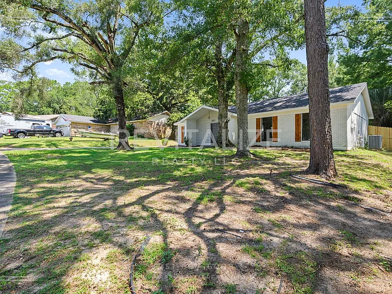 5812 Hanging Moss Ct — Photo 27