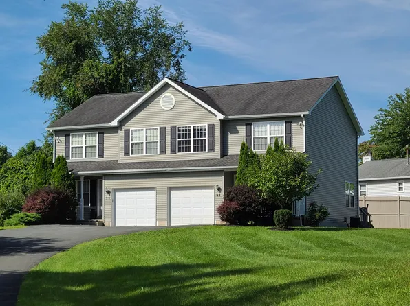92 Guideboard Rd, Waterford, NY 12188