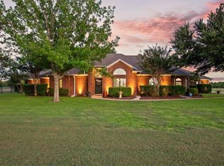 430 Fairmeadows Ln, Lorena, TX 76655