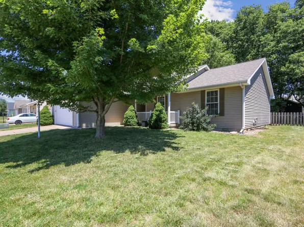 2504 Goodfield Dr, Urbana, IL 61802