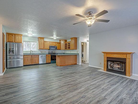 5th image of 908 Brookwood Dr