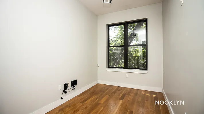 Rented by Nooklyn NYC LLC | media 36