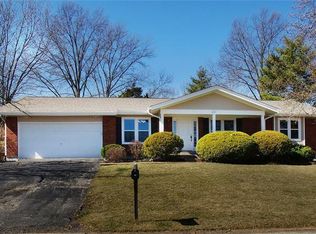 207 Spooners Mill Dr, Ballwin, MO