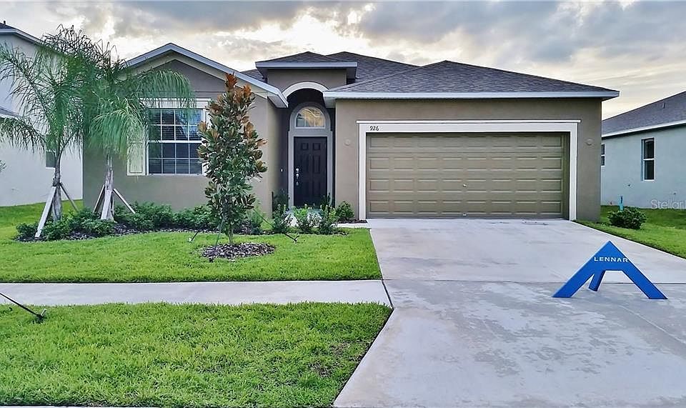 1st image of 926 Meadow Glade Dr