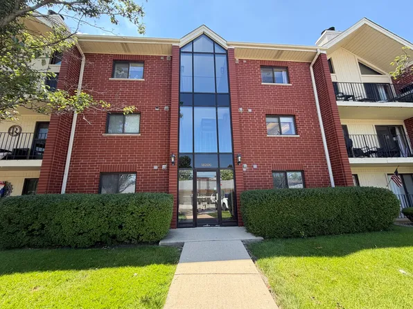 18206 Rita Rd APT 3D, Tinley Park, IL 60477