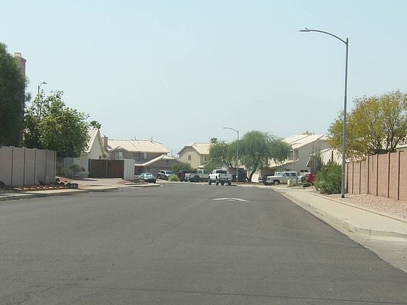 5th image of 8448 W Dahlia Dr