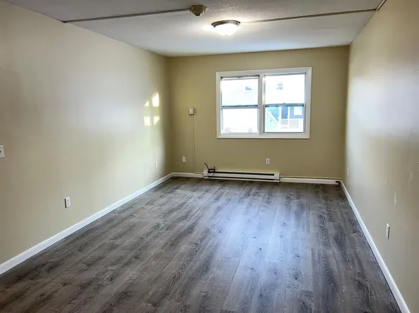 15 River Street Russell MA, 15 River St #8, Russell, MA 01071